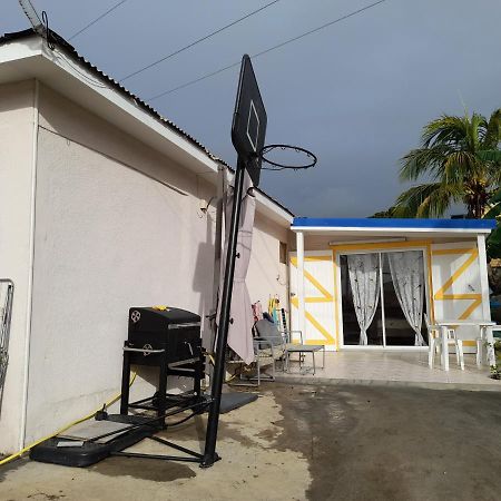 Ferienwohnung Le Studio De Jeannine Capesterre-Belle-Eau Exterior foto